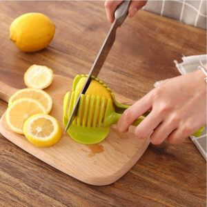 Multifunctional Fruit & Egg Slicer Clip – Compact Kitchen Helper